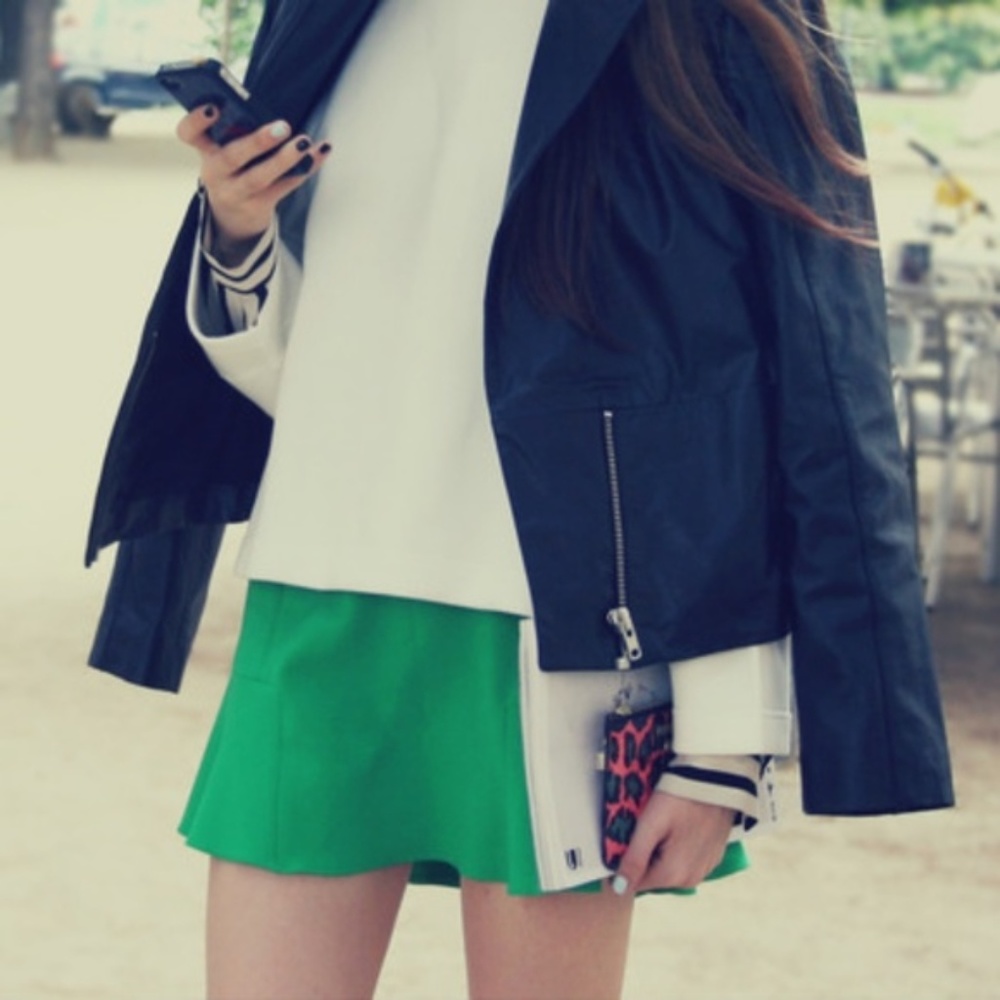 Green Zara  high waisted ruffle skirt
